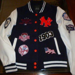 New York Yankees Major League Baseball Jacket!